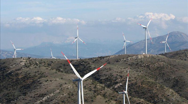 Rüzgârdan elektrik üretimi tarihte ilk defa aylık bazda yüzde 10'u geçti