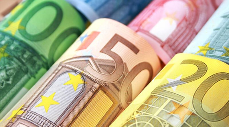 Euro Bölgesi'nde enflasyon yüzde 5 ile rekor seviyede Ekonomi  